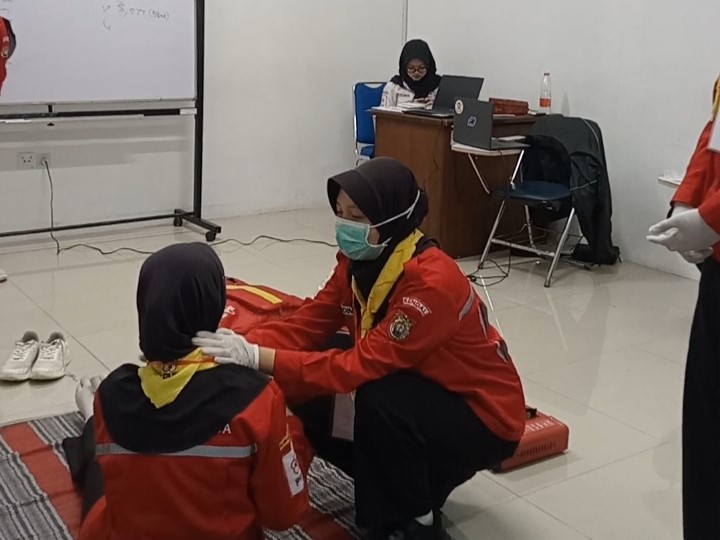 DINUS FIRS AID EDUCATION COMPETITION